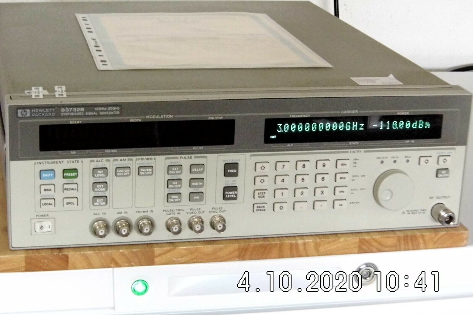 Agilent HP 83732B 1E1,1E8 20GHz Synth. CW Generator Cal w/data, 3 in stock. Agilent HP 83732B 1E1,1E8 20GHz Synth. CW Generator Cal w/data, 3 in stock.